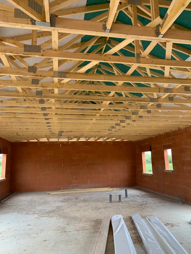 Réalisation d'une charpente de type fermette par Bati Line